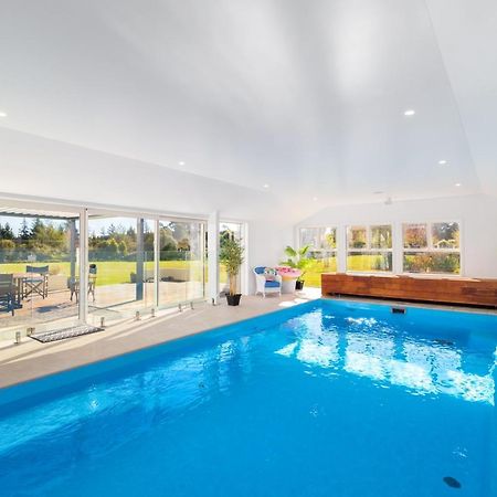 The Meadows Villa Christchurch Buitenkant foto