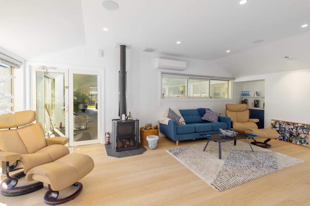 The Meadows Villa Christchurch Buitenkant foto