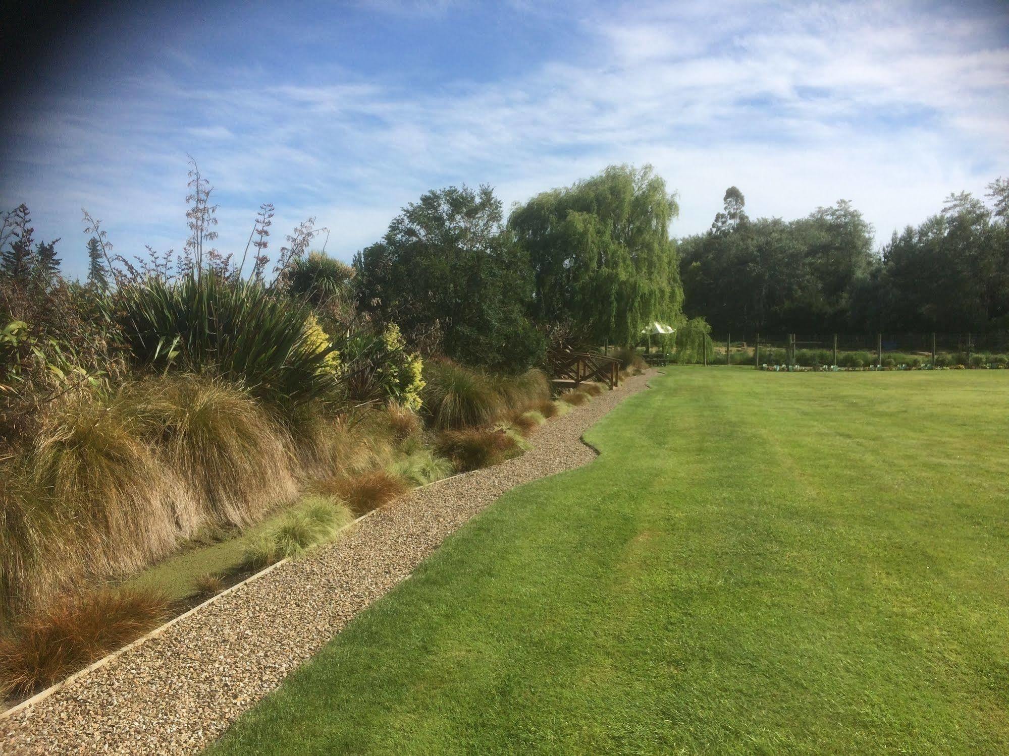 The Meadows Villa Christchurch Buitenkant foto