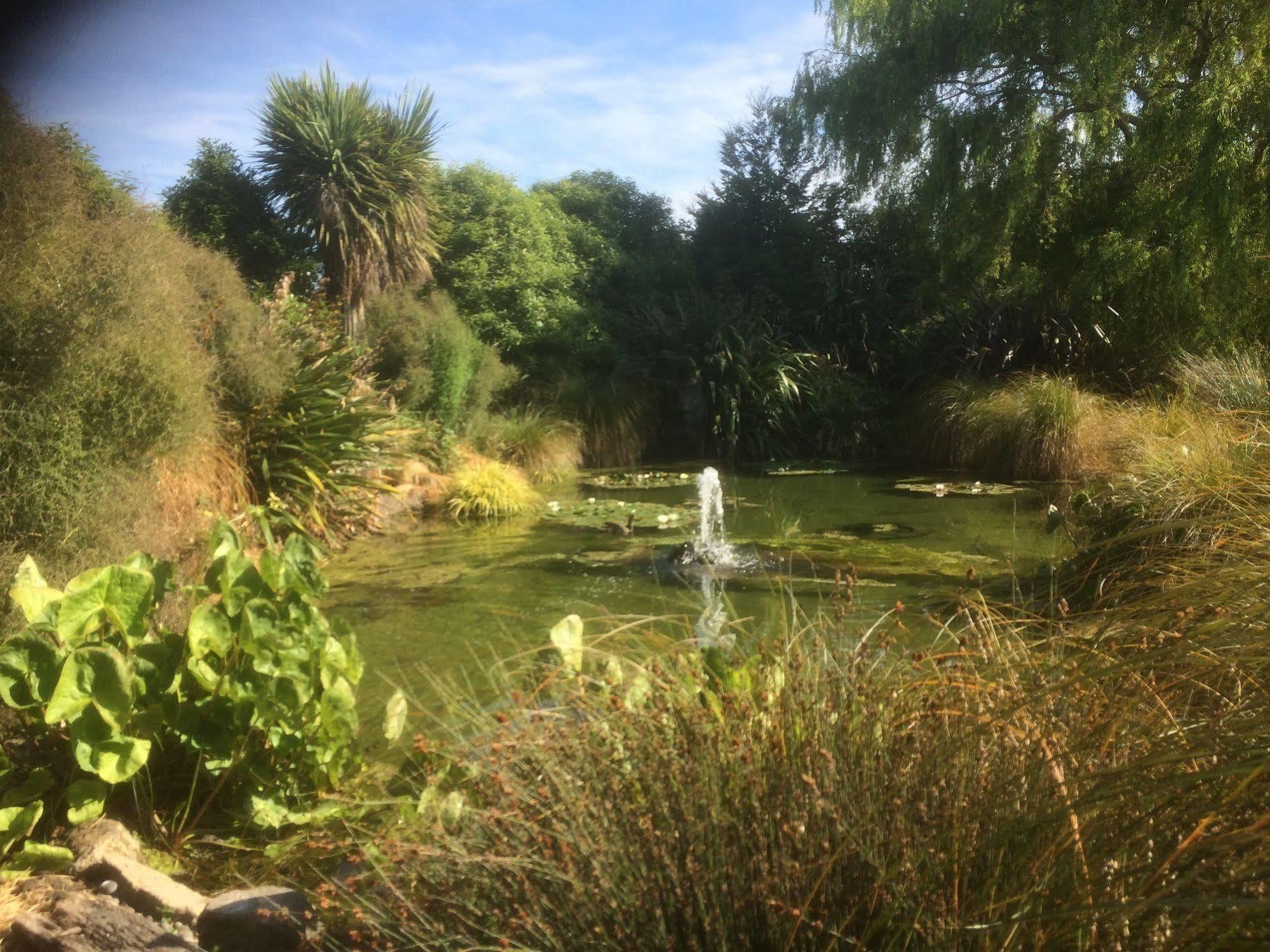 The Meadows Villa Christchurch Buitenkant foto