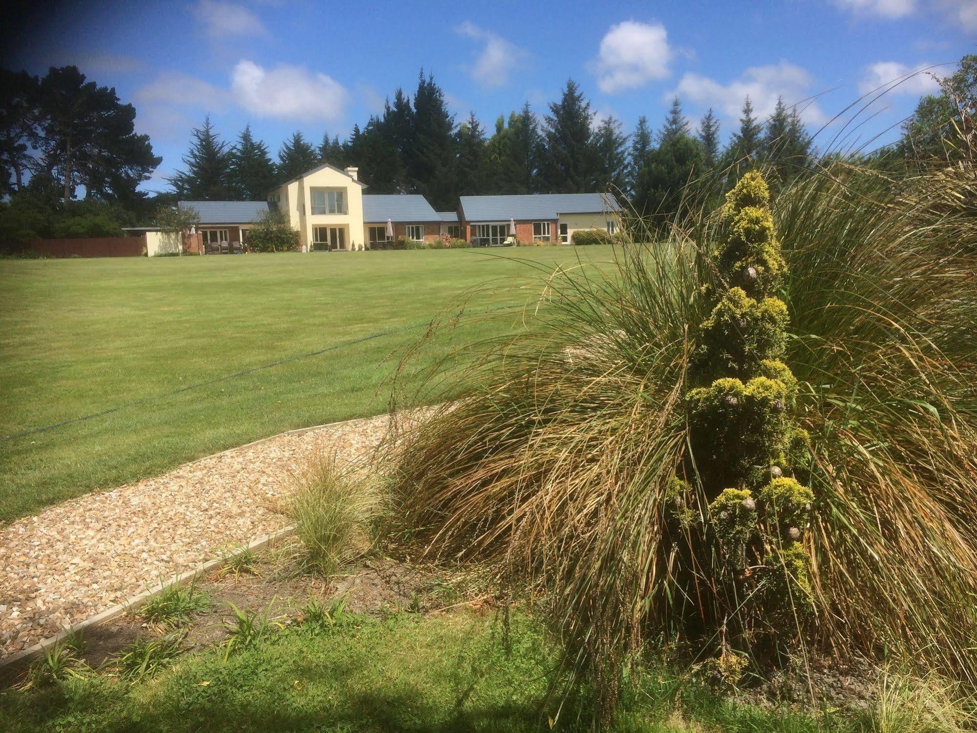 The Meadows Villa Christchurch Buitenkant foto