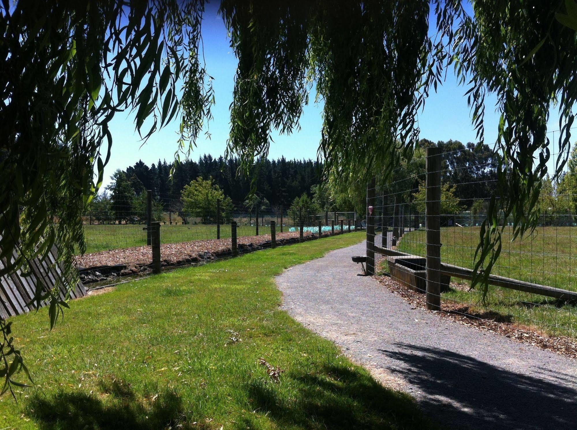 The Meadows Villa Christchurch Buitenkant foto